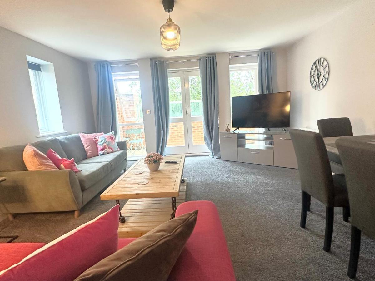 דרבי Superb 2 Bed 2 Bathroom Free Parking מראה חיצוני תמונה